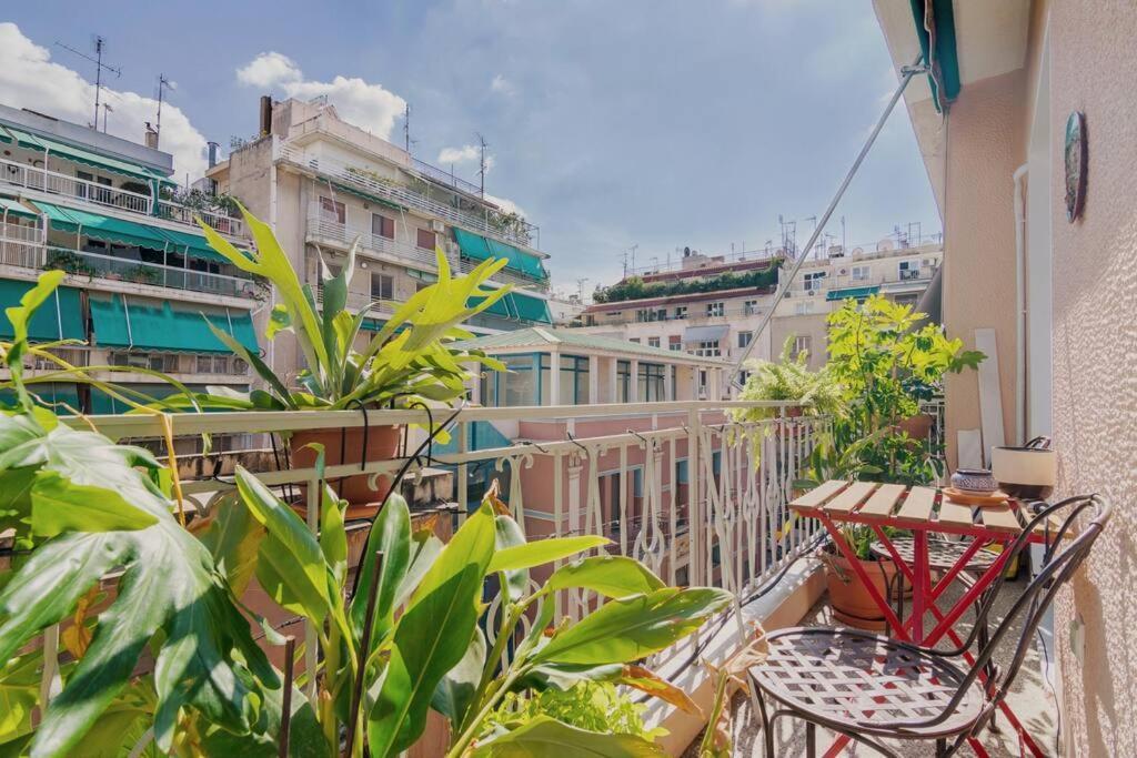 Iphigenia 2 Bedroom Retro Downtown Apartment Athene Buitenkant foto