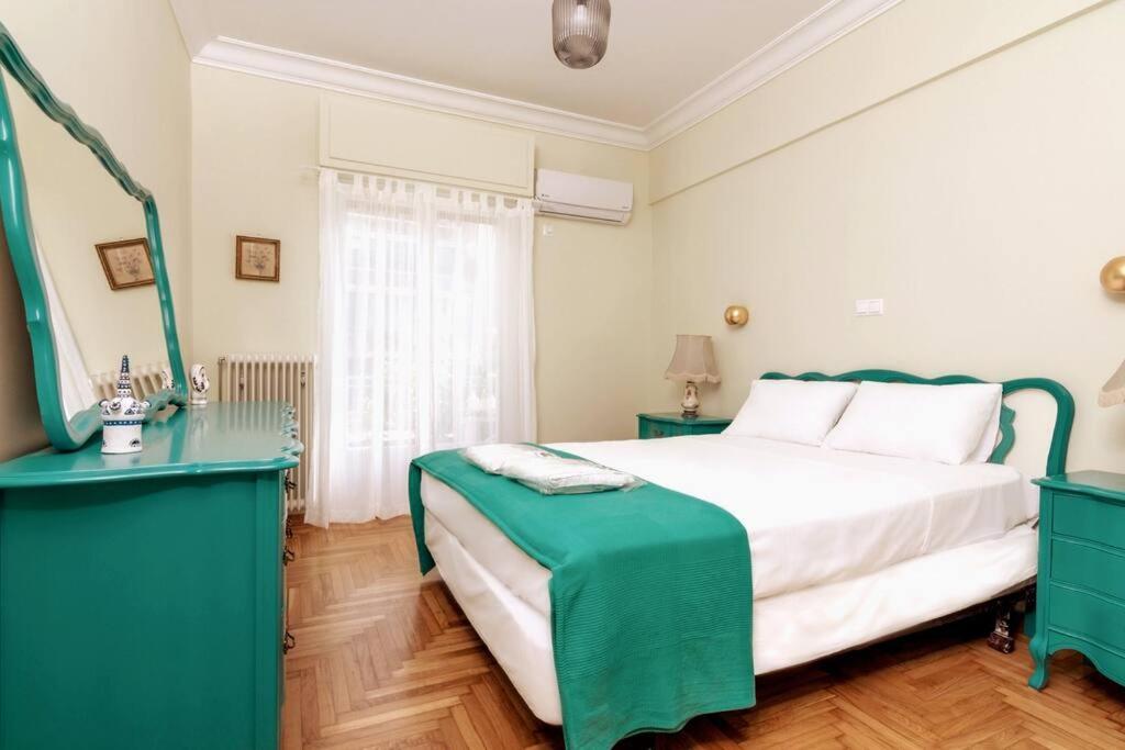 Iphigenia 2 Bedroom Retro Downtown Apartment Athene Buitenkant foto