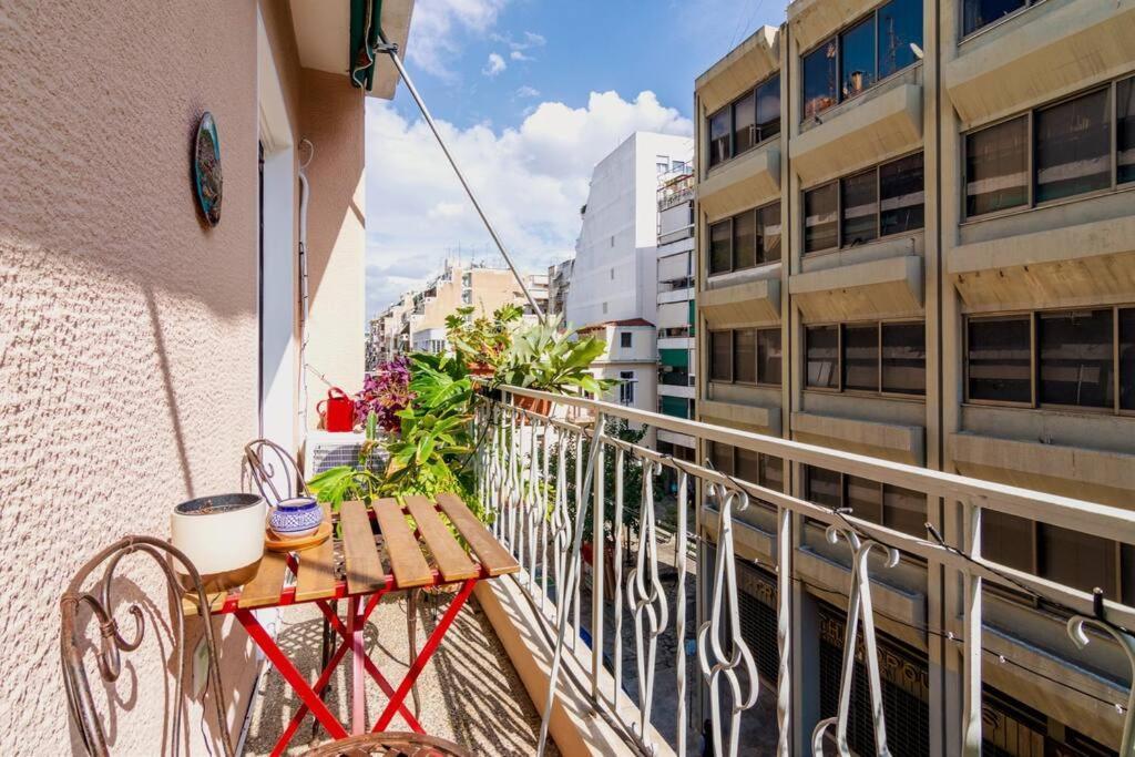Iphigenia 2 Bedroom Retro Downtown Apartment Athene Buitenkant foto